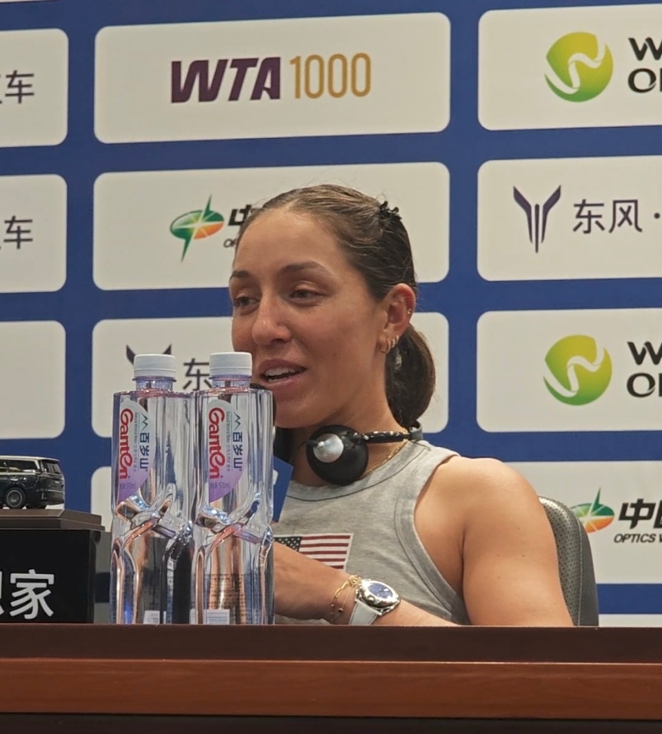 央球场比赛, 团队已经做 央球场比赛, 团队已经做