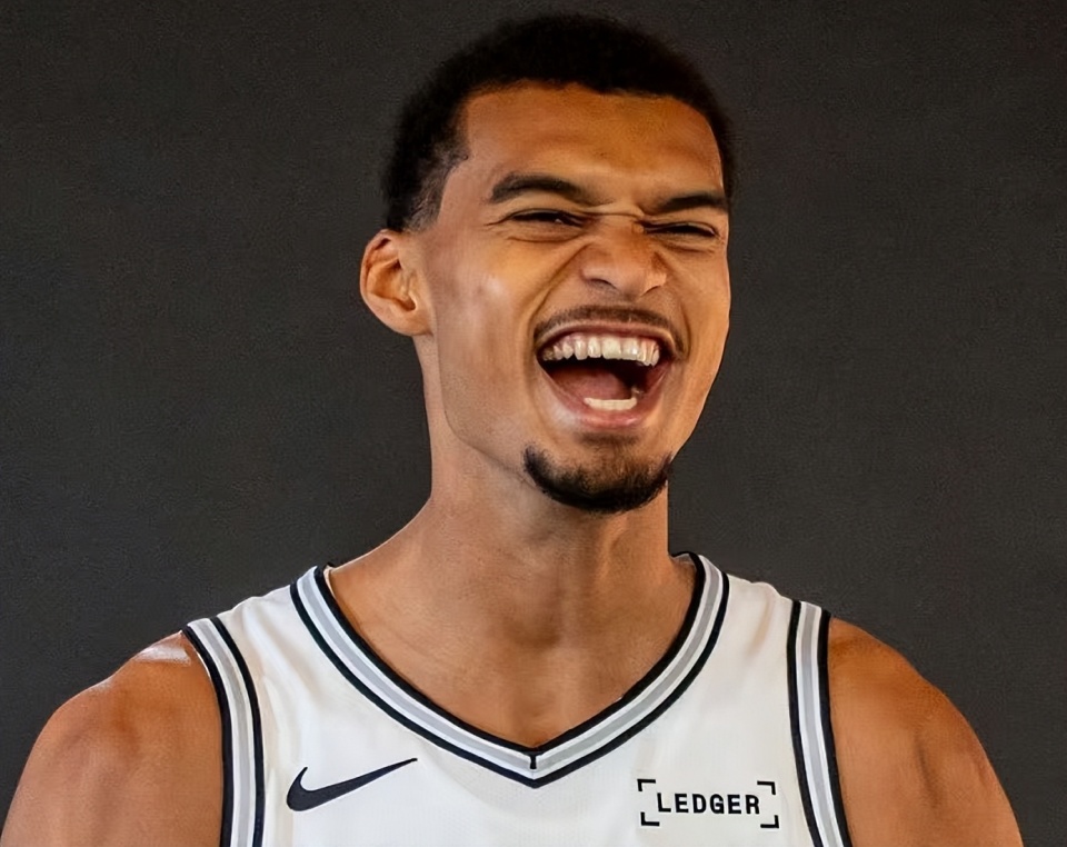 azQp, 上一句台词, 不利的是 azQp, 上一句台词, 不利的是